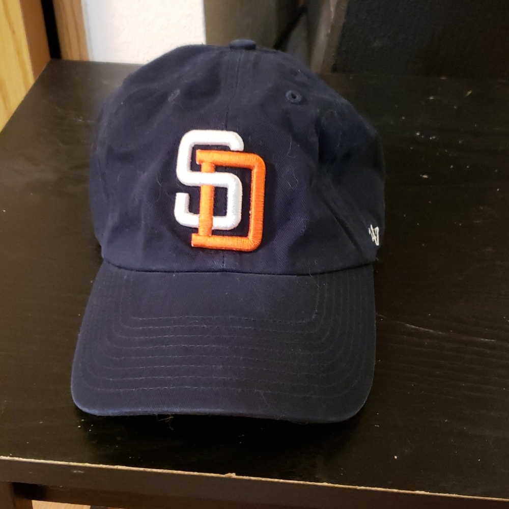 Padres hat